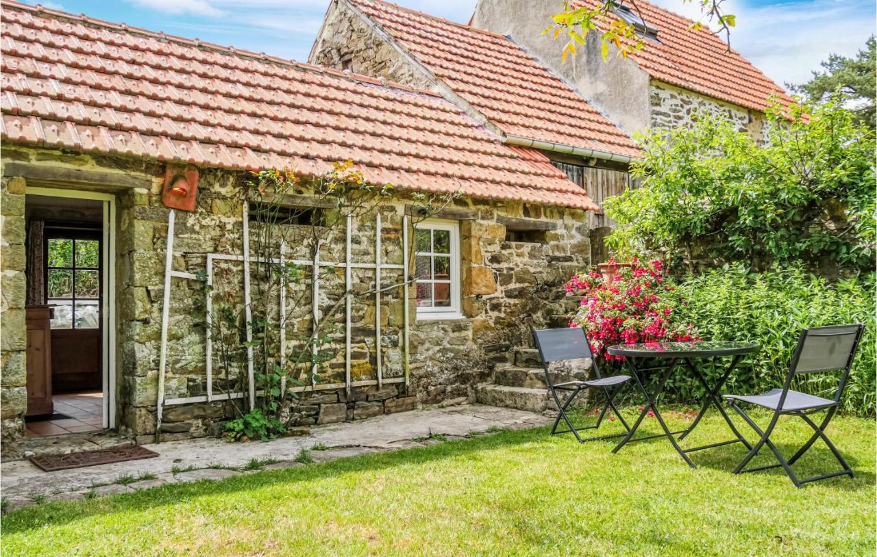 Stunning Home In Quettehou With Wifi Esterno foto